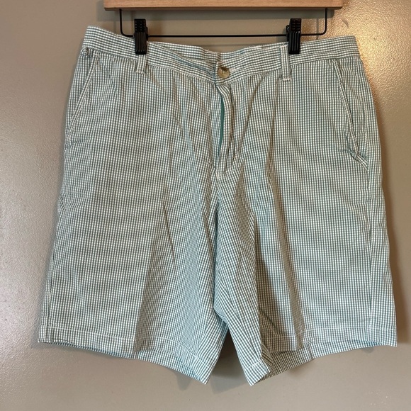 Columbia PHG green and white gingham shorts size 34 waist - Picture 1 of 4